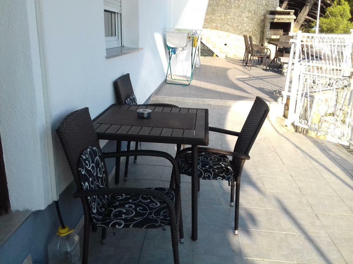 Apartmani Lastro Jesenice  Exterior photo